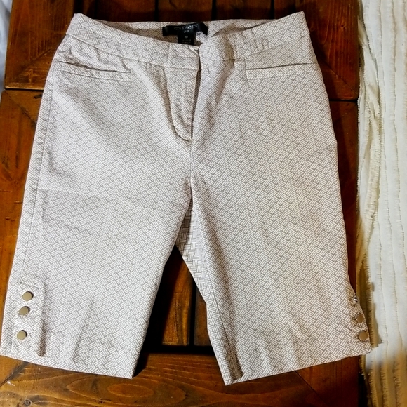 89th & Madison Pants - Sz 8P Golf style Shorts